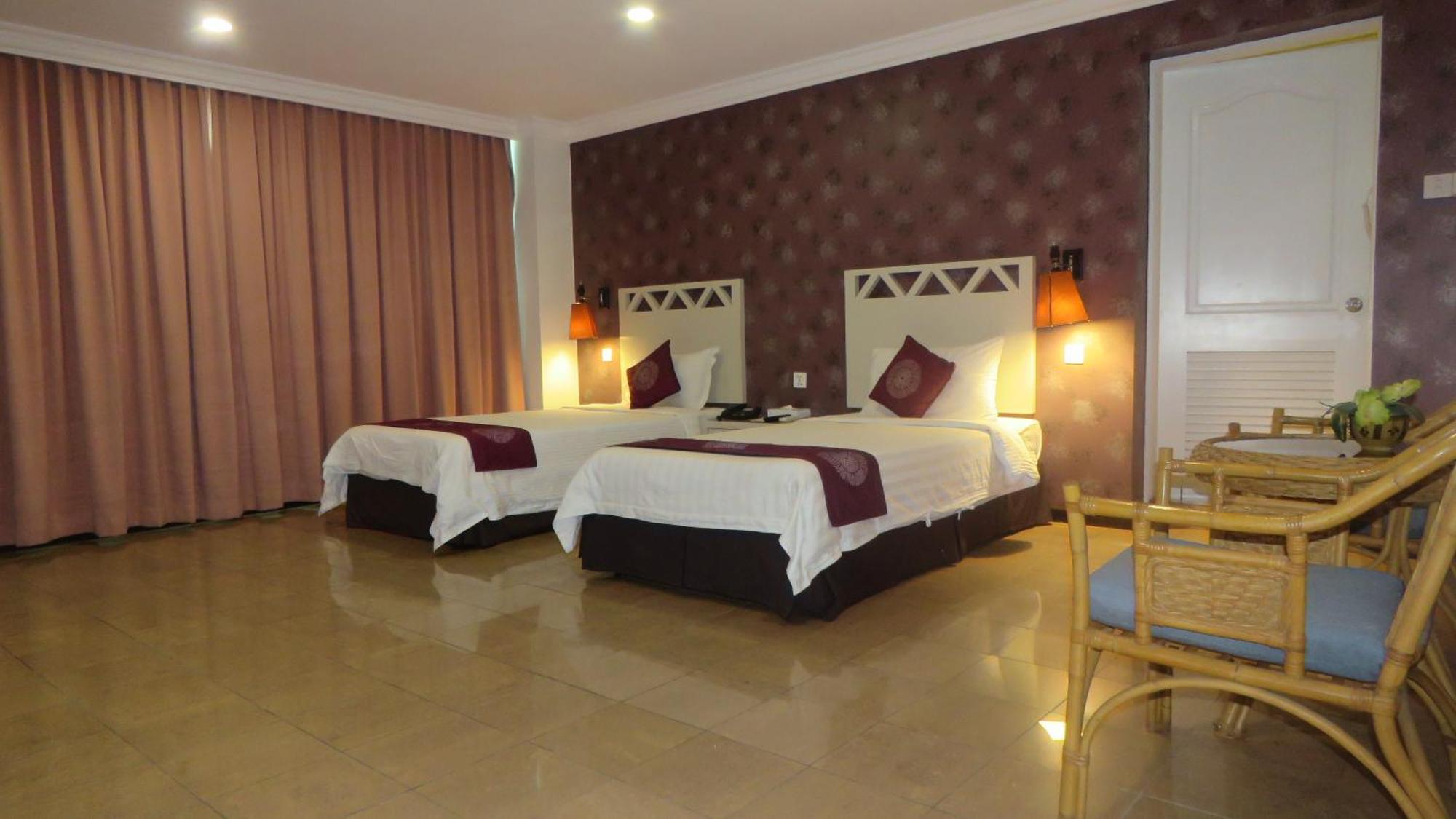 Heritage Hotel Тавау Екстериор снимка